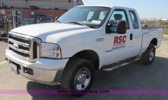 image for item B2661 2005 Ford F250 XLT Super Duty SuperCab pickup truck