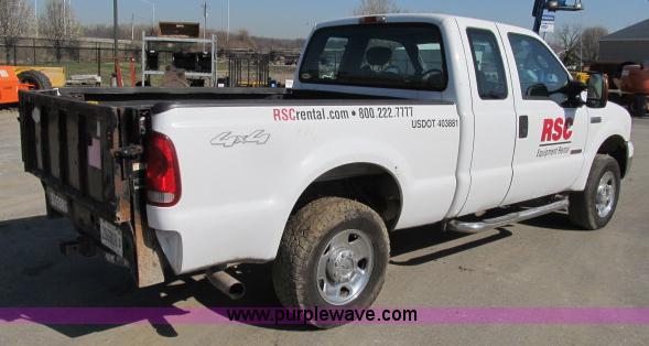 image for item B2661 2005 Ford F250 XLT Super Duty SuperCab pickup truck