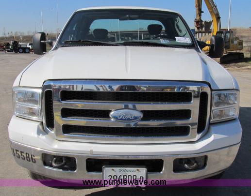 image for item B2661 2005 Ford F250 XLT Super Duty SuperCab pickup truck