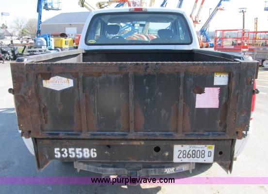 image for item B2661 2005 Ford F250 XLT Super Duty SuperCab pickup truck