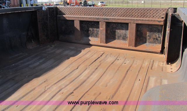 image for item B2661 2005 Ford F250 XLT Super Duty SuperCab pickup truck