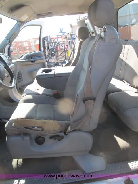 image for item B2661 2005 Ford F250 XLT Super Duty SuperCab pickup truck