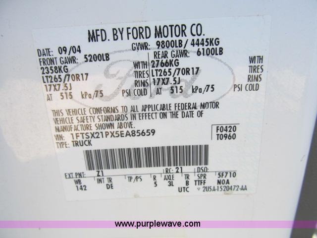 image for item B2661 2005 Ford F250 XLT Super Duty SuperCab pickup truck