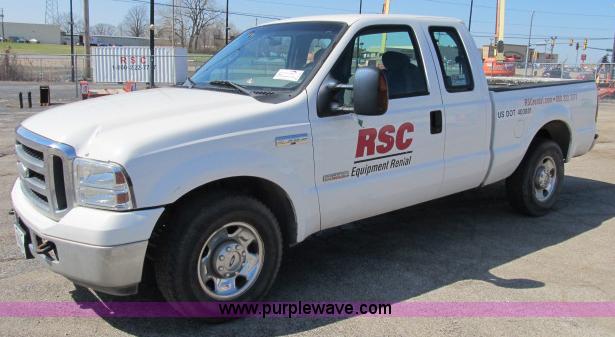 image for item B2662 2006 Ford F250 XLT Super Duty SuperCab pickup truck