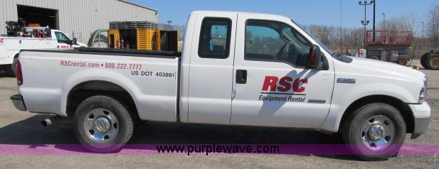 image for item B2662 2006 Ford F250 XLT Super Duty SuperCab pickup truck