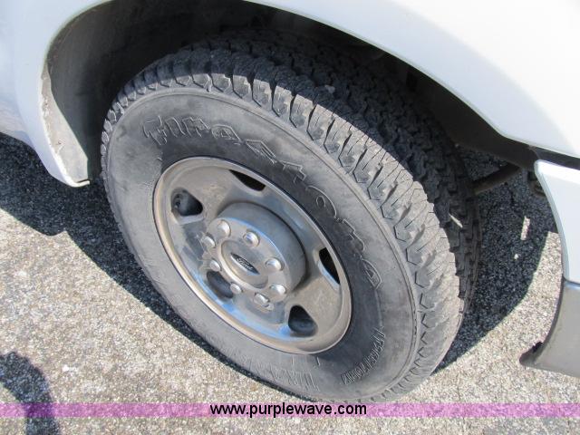 image for item B2662 2006 Ford F250 XLT Super Duty SuperCab pickup truck