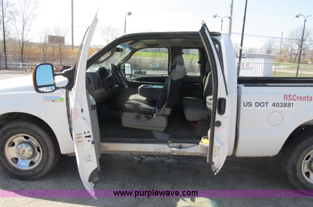image for item B2662 2006 Ford F250 XLT Super Duty SuperCab pickup truck