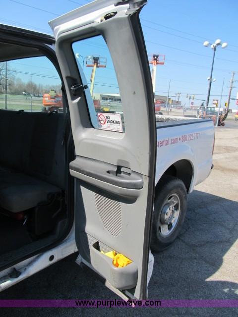image for item B2662 2006 Ford F250 XLT Super Duty SuperCab pickup truck