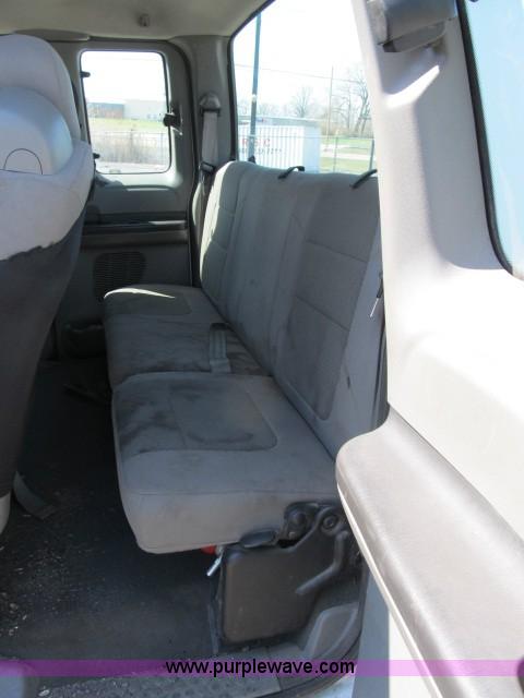 image for item B2662 2006 Ford F250 XLT Super Duty SuperCab pickup truck