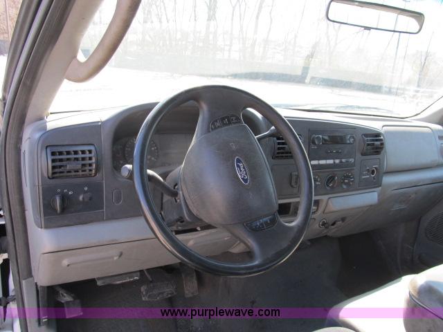 image for item B2662 2006 Ford F250 XLT Super Duty SuperCab pickup truck