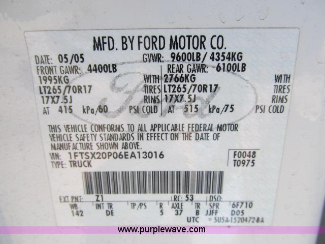 image for item B2662 2006 Ford F250 XLT Super Duty SuperCab pickup truck
