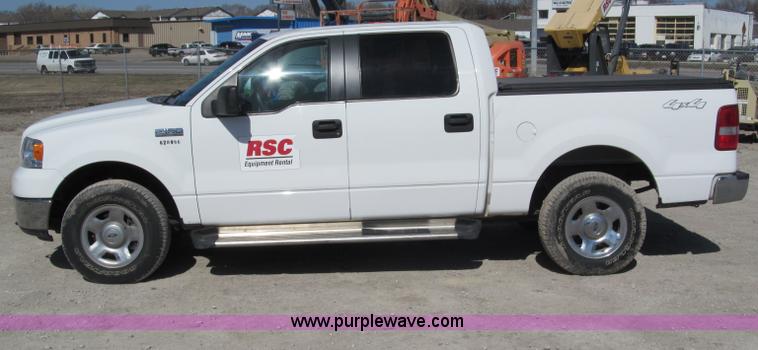 image for item B5111 2006 Ford F150XL crew cab pickup truck
