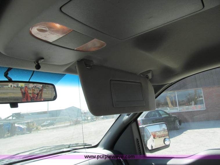 image for item B5111 2006 Ford F150XL crew cab pickup truck