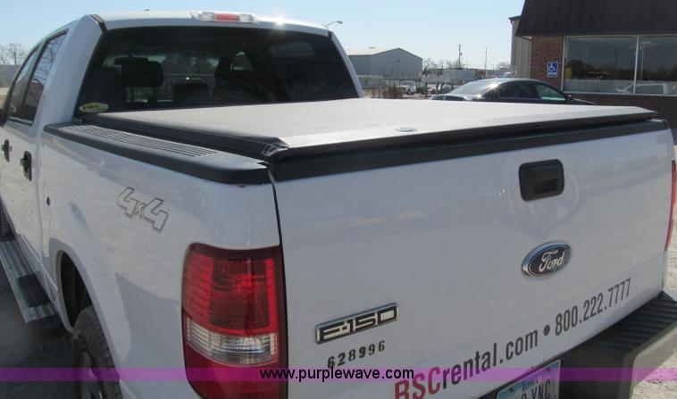 image for item B5111 2006 Ford F150XL crew cab pickup truck