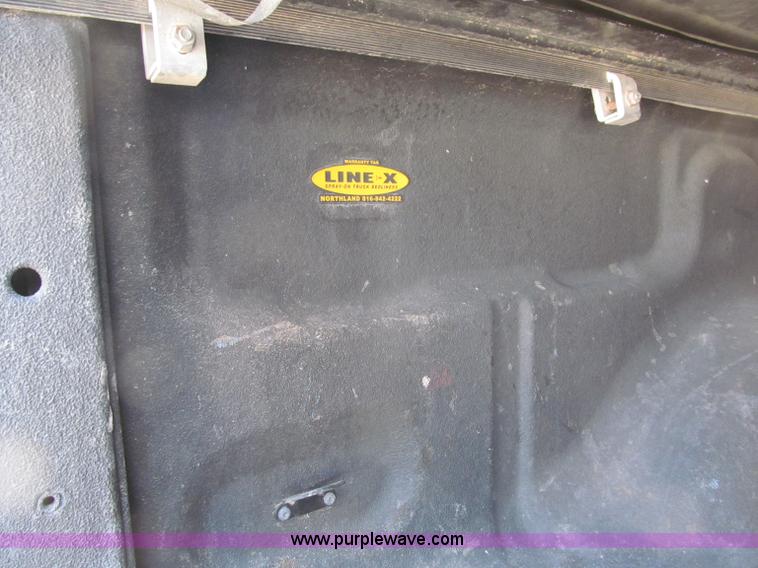 image for item B5111 2006 Ford F150XL crew cab pickup truck