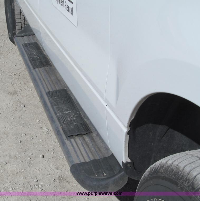 image for item B5111 2006 Ford F150XL crew cab pickup truck