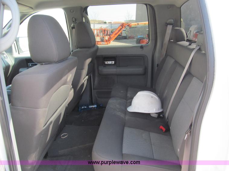 image for item B5112 2006 Ford F150 XLT crew cab pickup truck