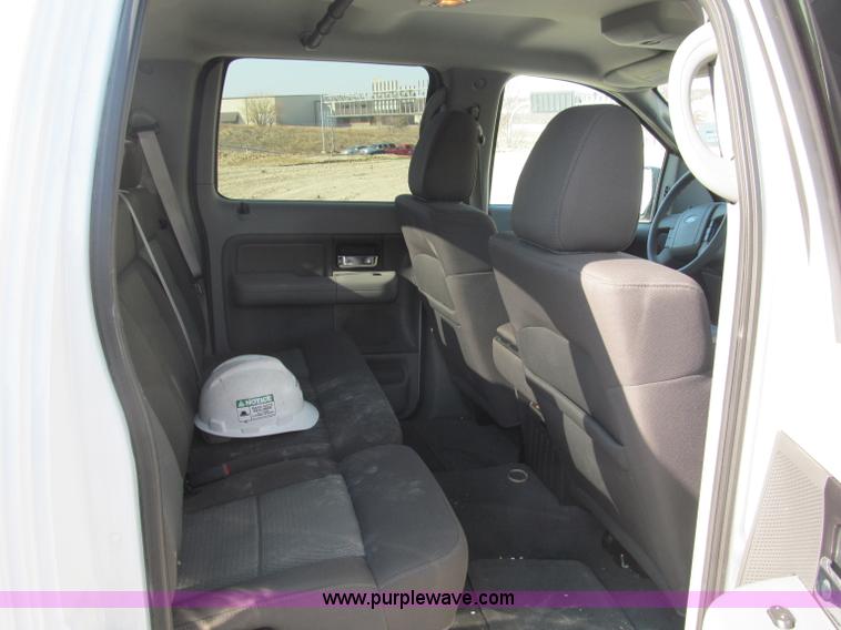 image for item B5112 2006 Ford F150 XLT crew cab pickup truck