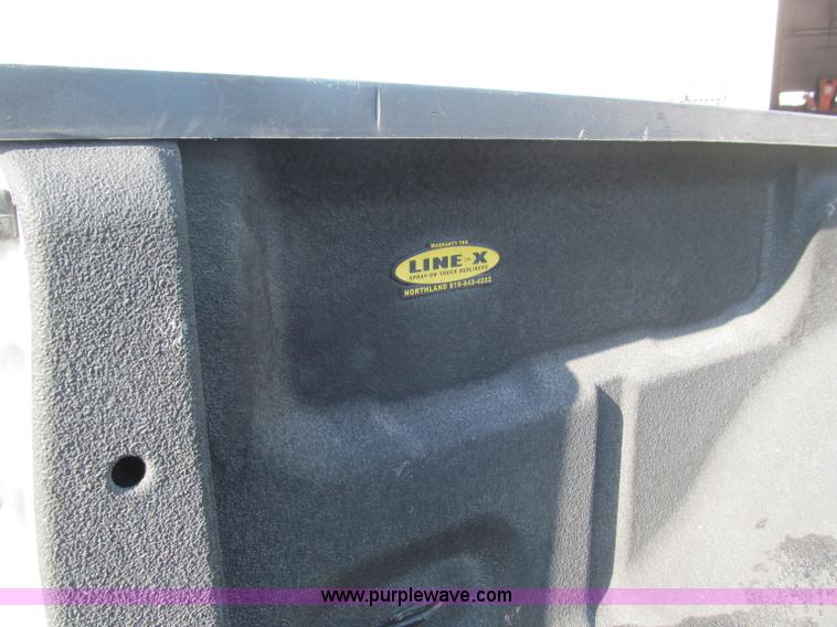image for item B5112 2006 Ford F150 XLT crew cab pickup truck