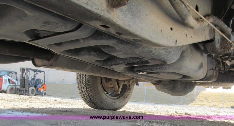 image for item B5112 2006 Ford F150 XLT crew cab pickup truck