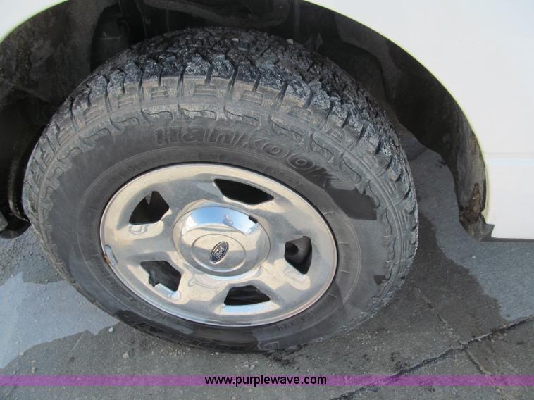 image for item B5112 2006 Ford F150 XLT crew cab pickup truck