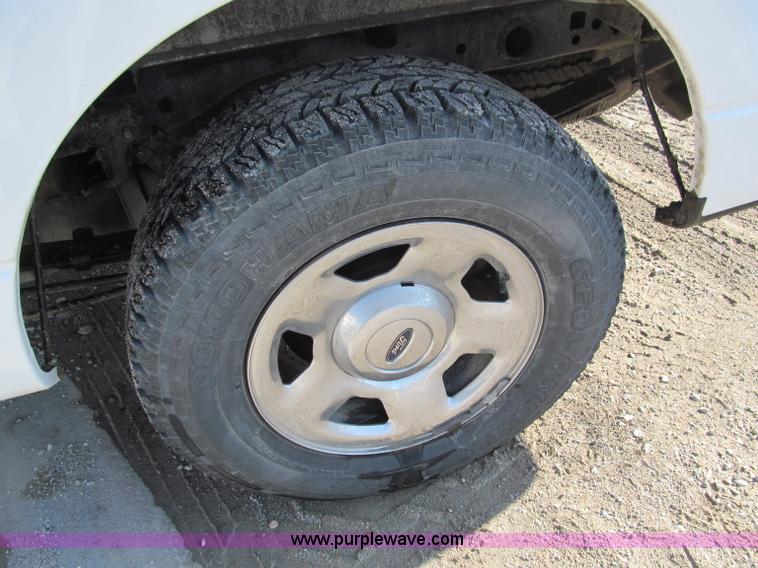 image for item B5112 2006 Ford F150 XLT crew cab pickup truck