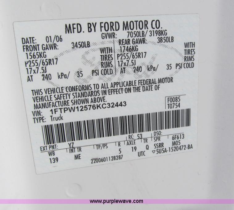 image for item B5112 2006 Ford F150 XLT crew cab pickup truck