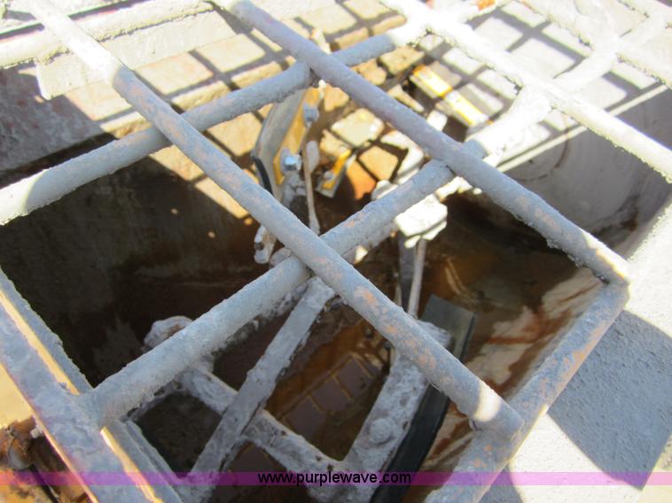 image for item B5771 2009 Stone 855PMH mortar mixer