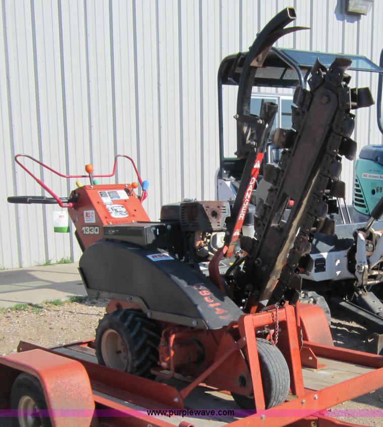 image for item B5773 2007 Ditch Witch 1330H trencher