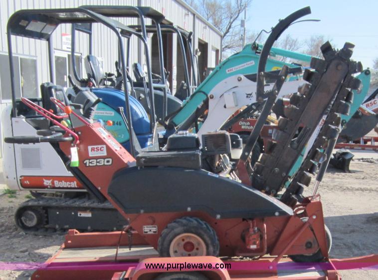 image for item B5773 2007 Ditch Witch 1330H trencher