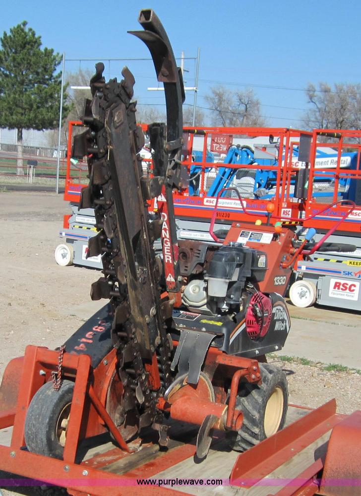 image for item B5773 2007 Ditch Witch 1330H trencher