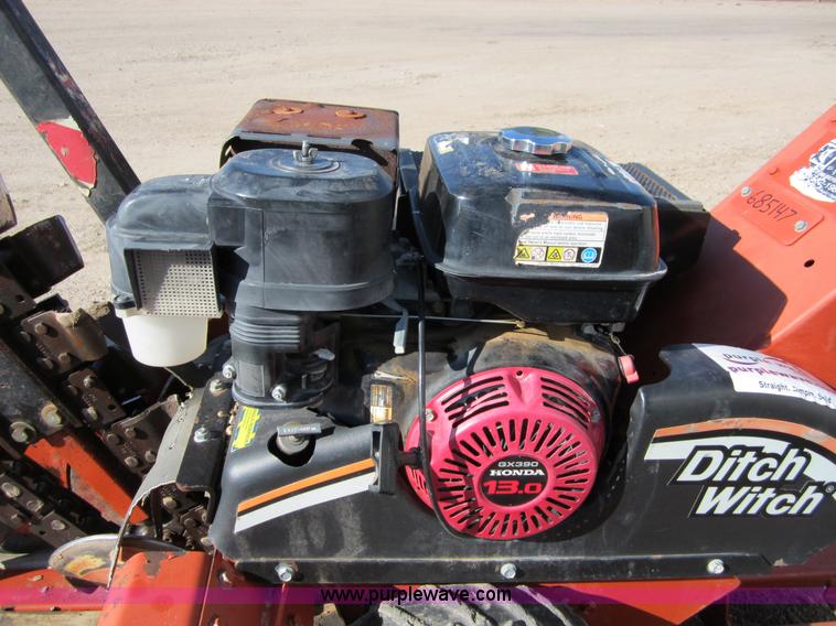 image for item B5773 2007 Ditch Witch 1330H trencher