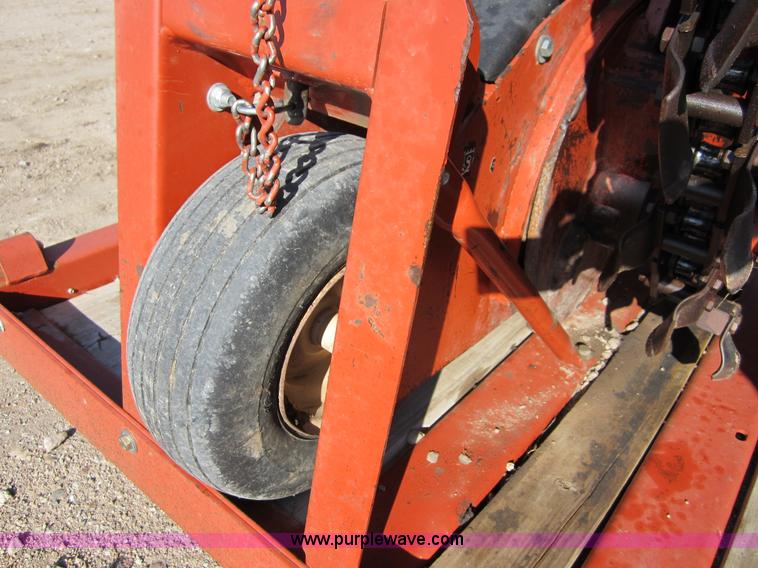 image for item B5773 2007 Ditch Witch 1330H trencher