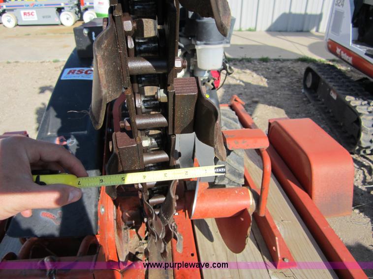 image for item B5773 2007 Ditch Witch 1330H trencher