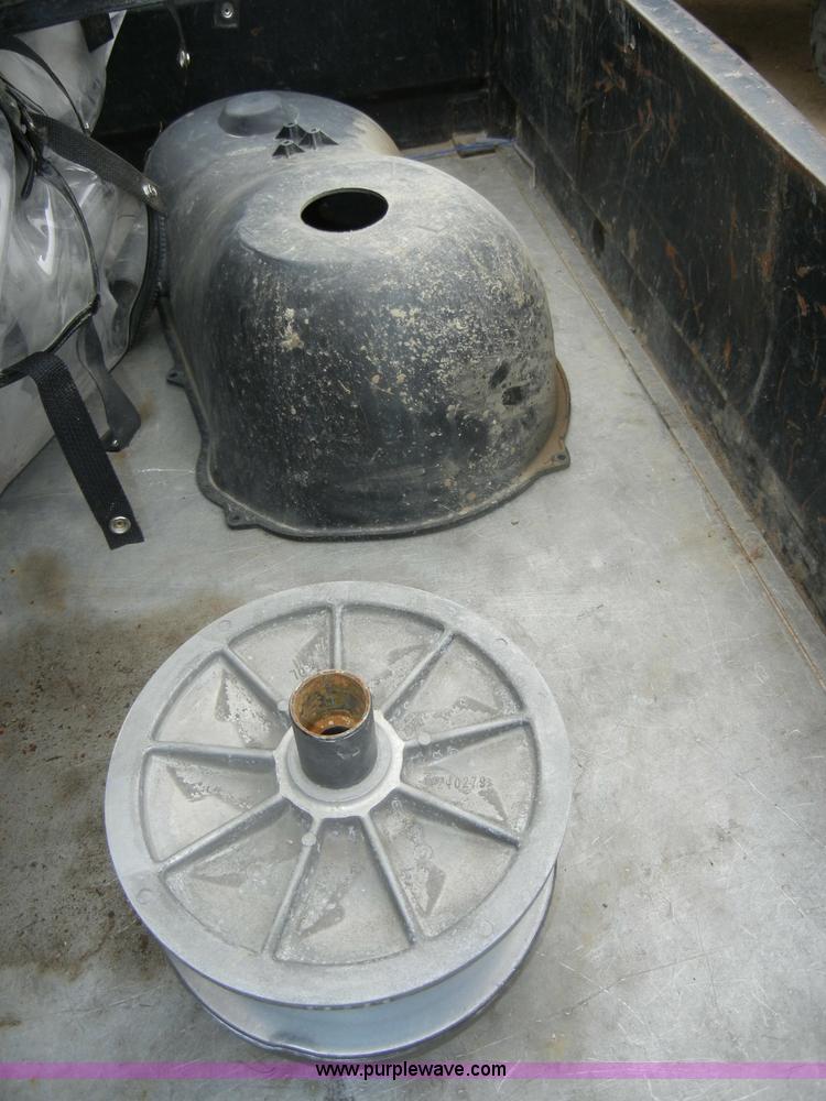 image for item C4352 2007 Club Car XRT1550G IntelliTrak utility vehicle