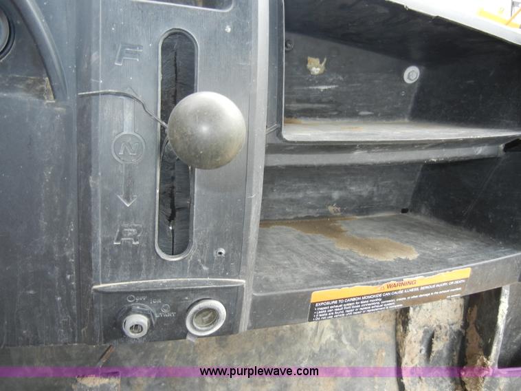 image for item C4352 2007 Club Car XRT1550G IntelliTrak utility vehicle