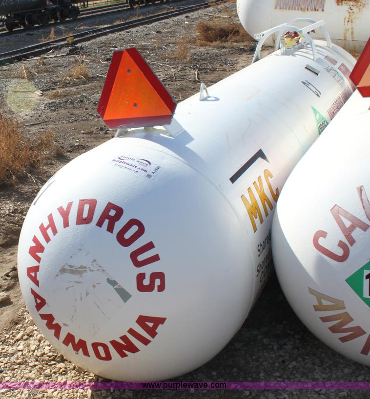 image for item A2949 1,000 gallon anhydrous ammonia tank