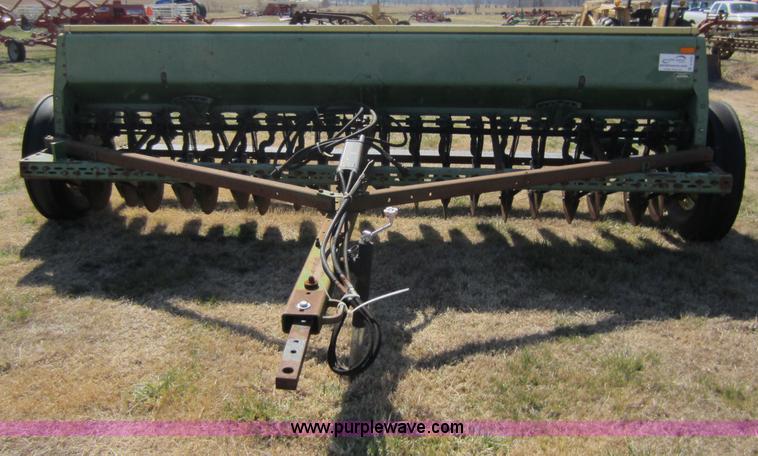 image for item A5590 John Deere 8300 20 row drill