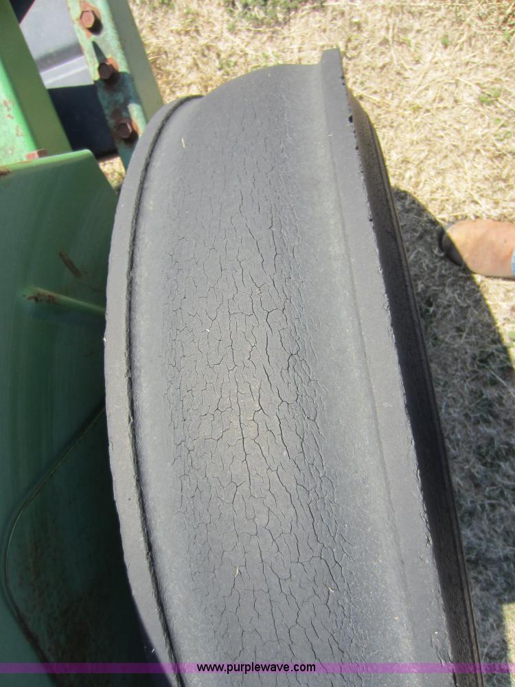 image for item A5590 John Deere 8300 20 row drill