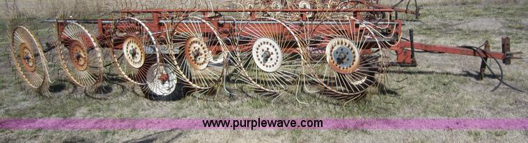 image for item A5592 Hesston 3980 12 wheel rake