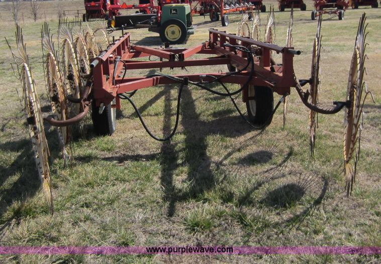 image for item A5592 Hesston 3980 12 wheel rake