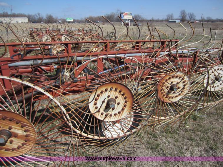 image for item A5592 Hesston 3980 12 wheel rake