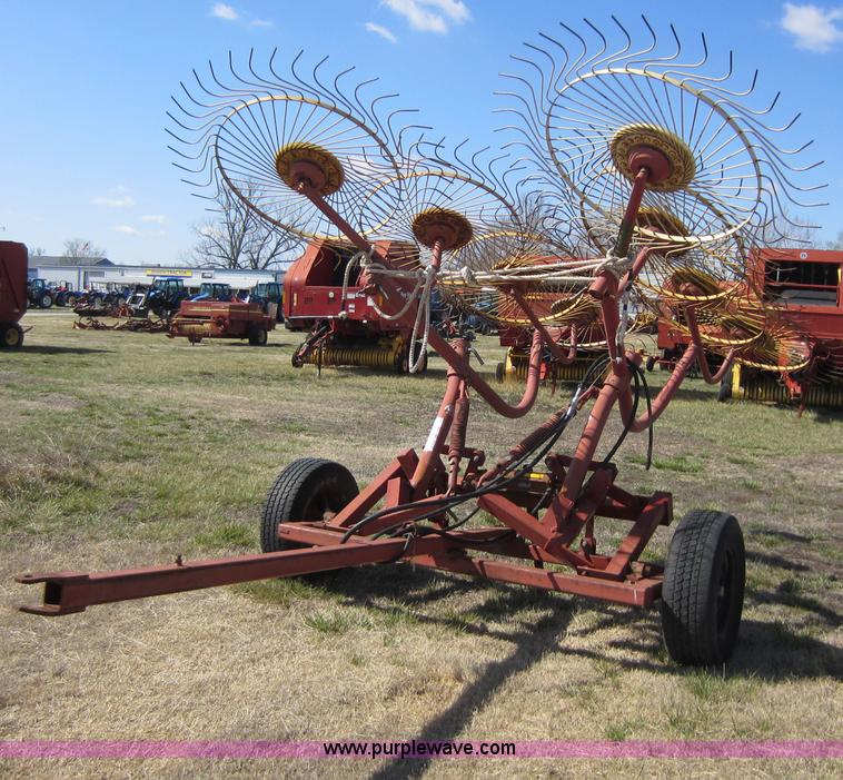 image for item A5593 Vicon 8 wheel hay rake
