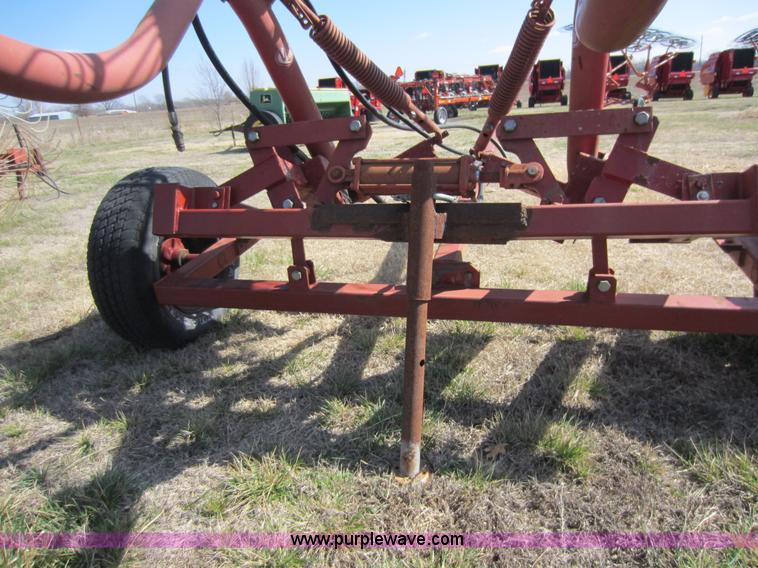 image for item A5593 Vicon 8 wheel hay rake
