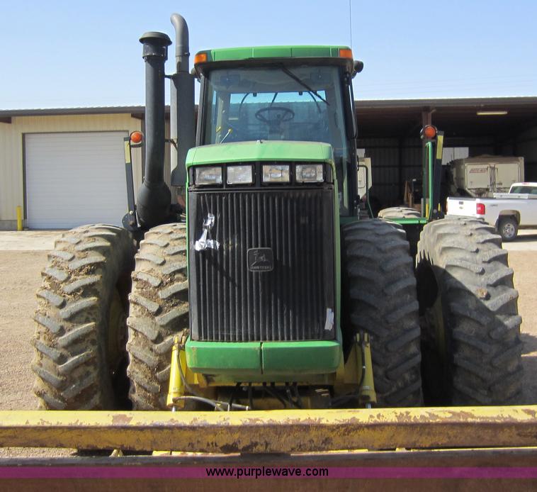 image for item A5596 1998 John Deere 9200 4WD tractor