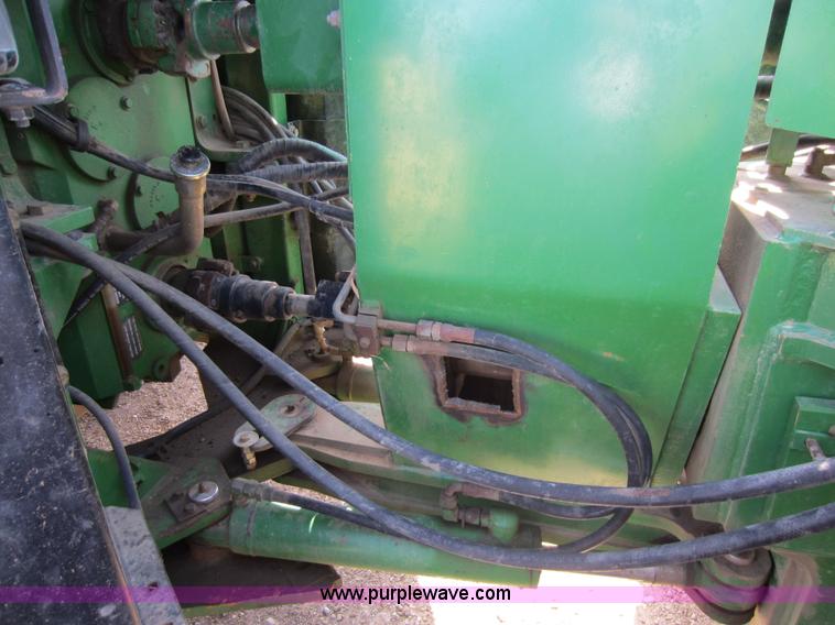 image for item A5596 1998 John Deere 9200 4WD tractor