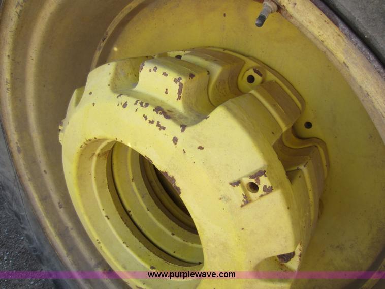 image for item A5596 1998 John Deere 9200 4WD tractor