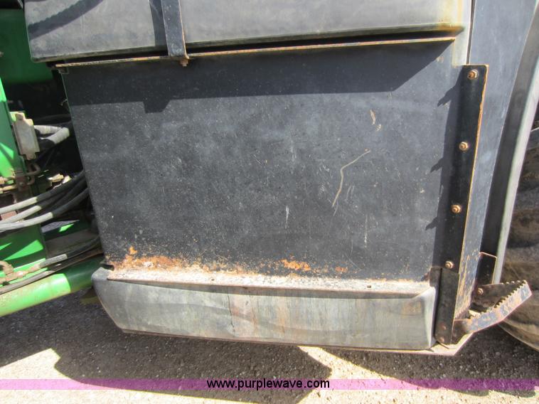 image for item A5596 1998 John Deere 9200 4WD tractor