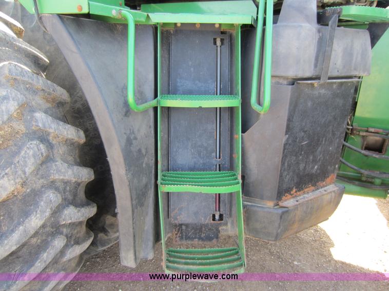 image for item A5596 1998 John Deere 9200 4WD tractor