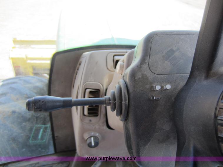 image for item A5596 1998 John Deere 9200 4WD tractor